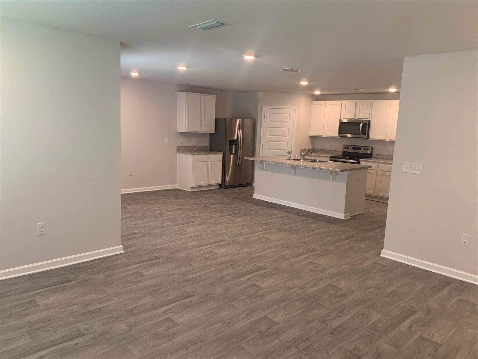 642 Earl Godwin Road – photo 5