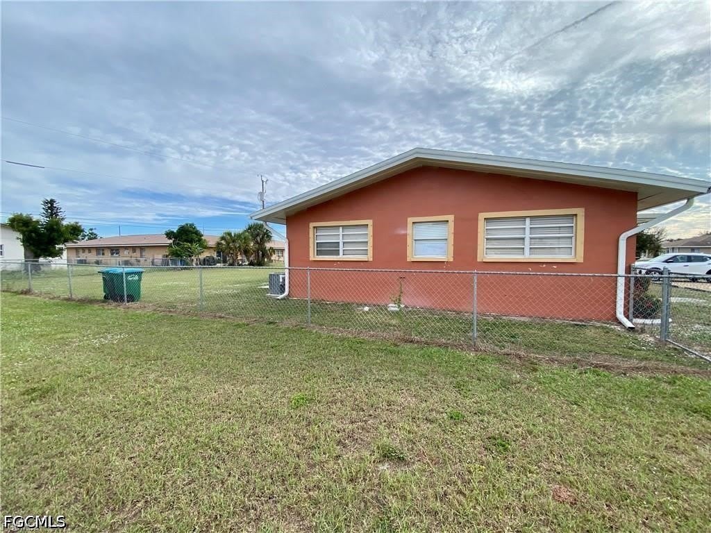 4819 Marine Drive – photo 3