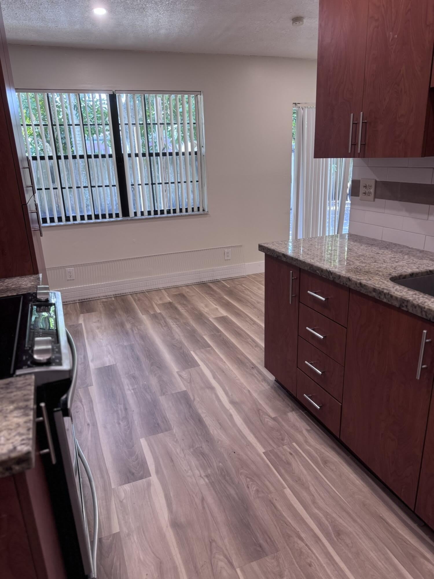 7914 Pembroke Road – photo 2