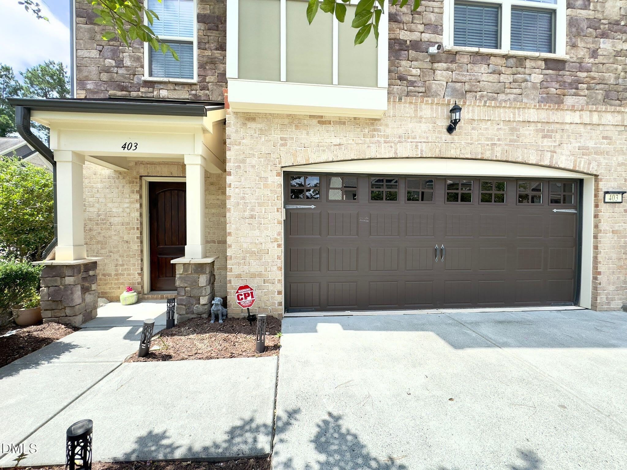 403 Daylin Drive – photo 3