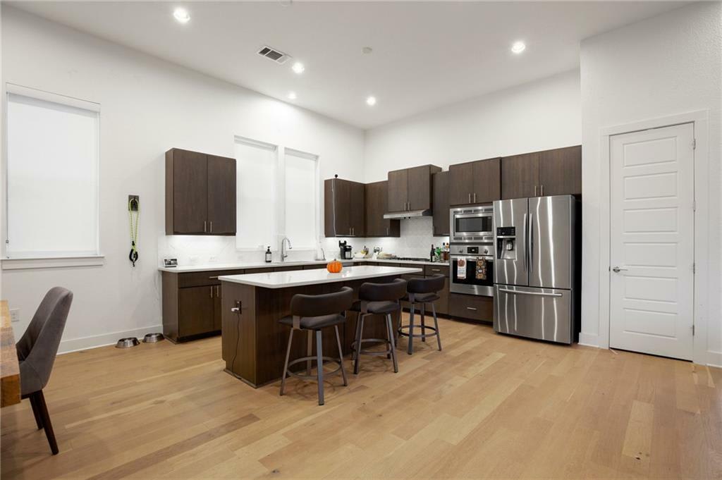 6201 Seville Drive – photo 3