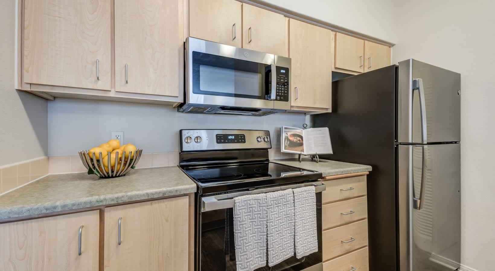 Sterling Pointe – photo 1