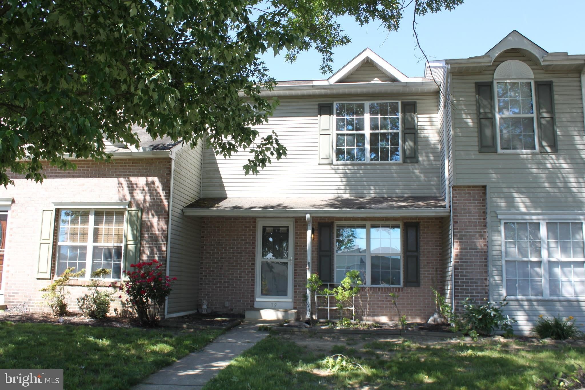 39 SOUTHMONT Drive – photo 2