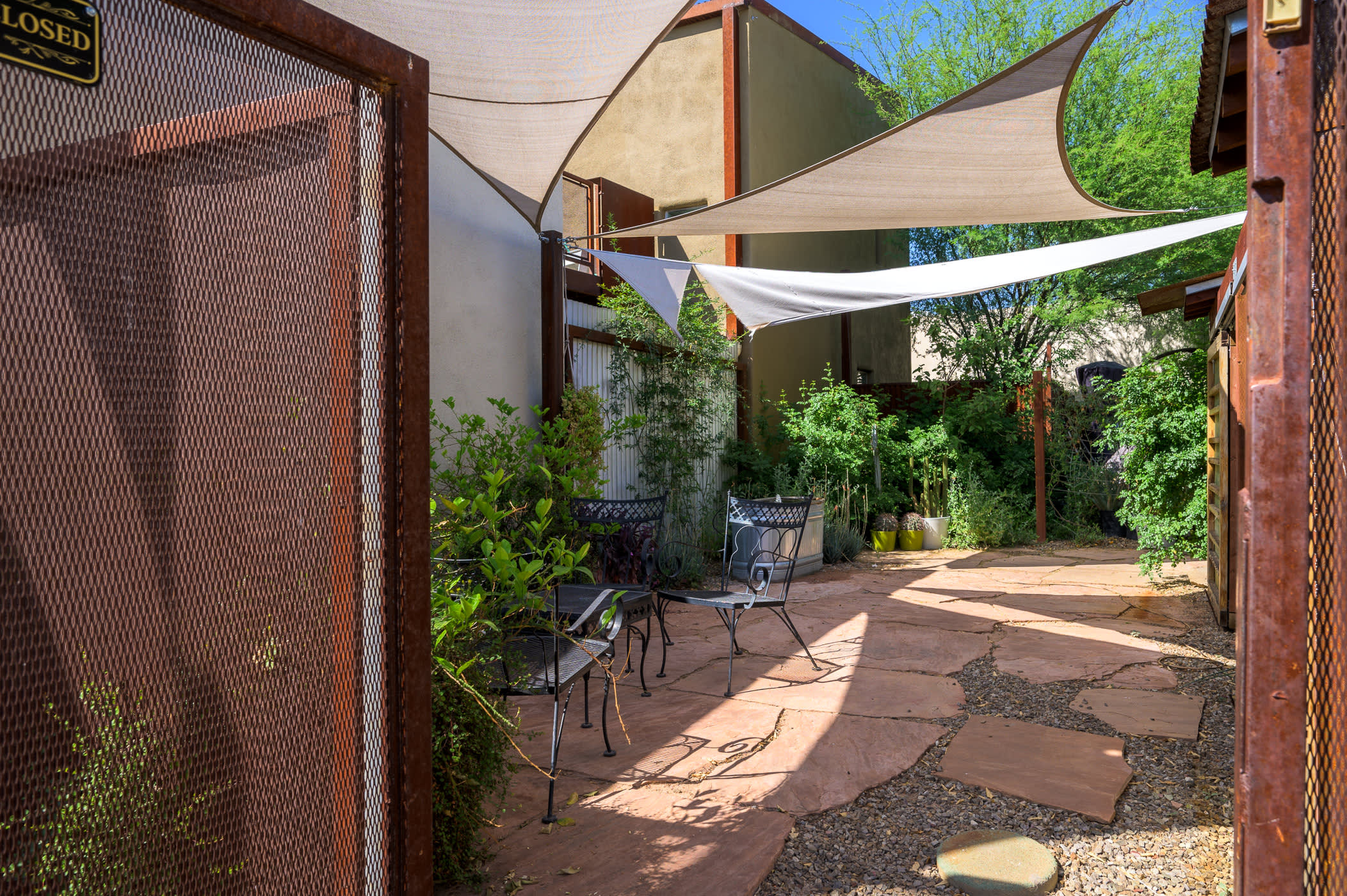 614 S Meyer Ave – photo 3