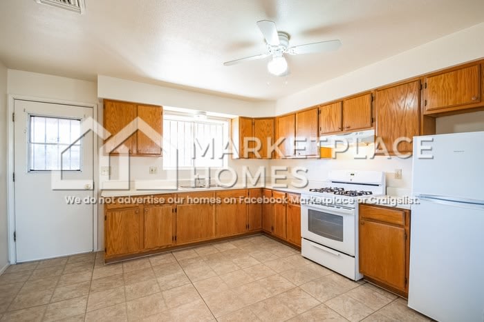 3619 S 14Th Ave – photo 5