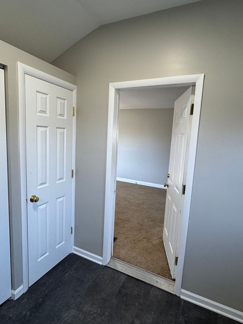 3 Bedroom Home On Wooded Lot Flexible Move In Date – photo 2