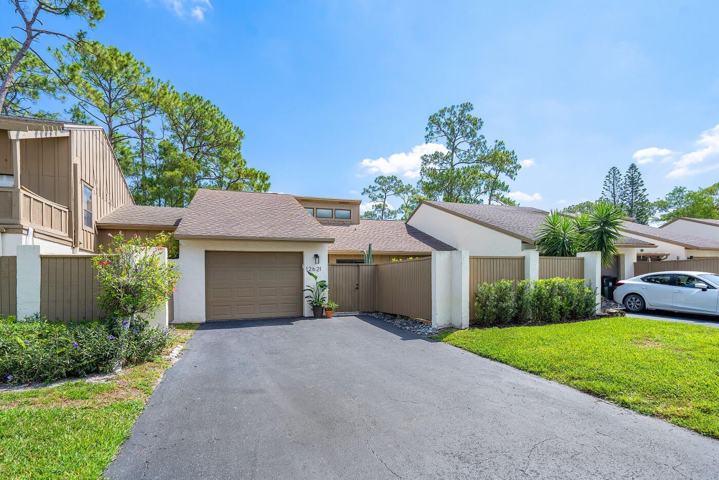 12621 SHADY PINES Court – photo 1