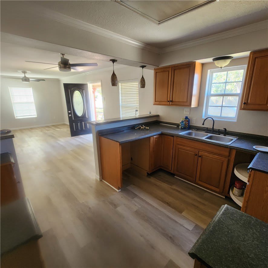 609 Sam Street – photo 2