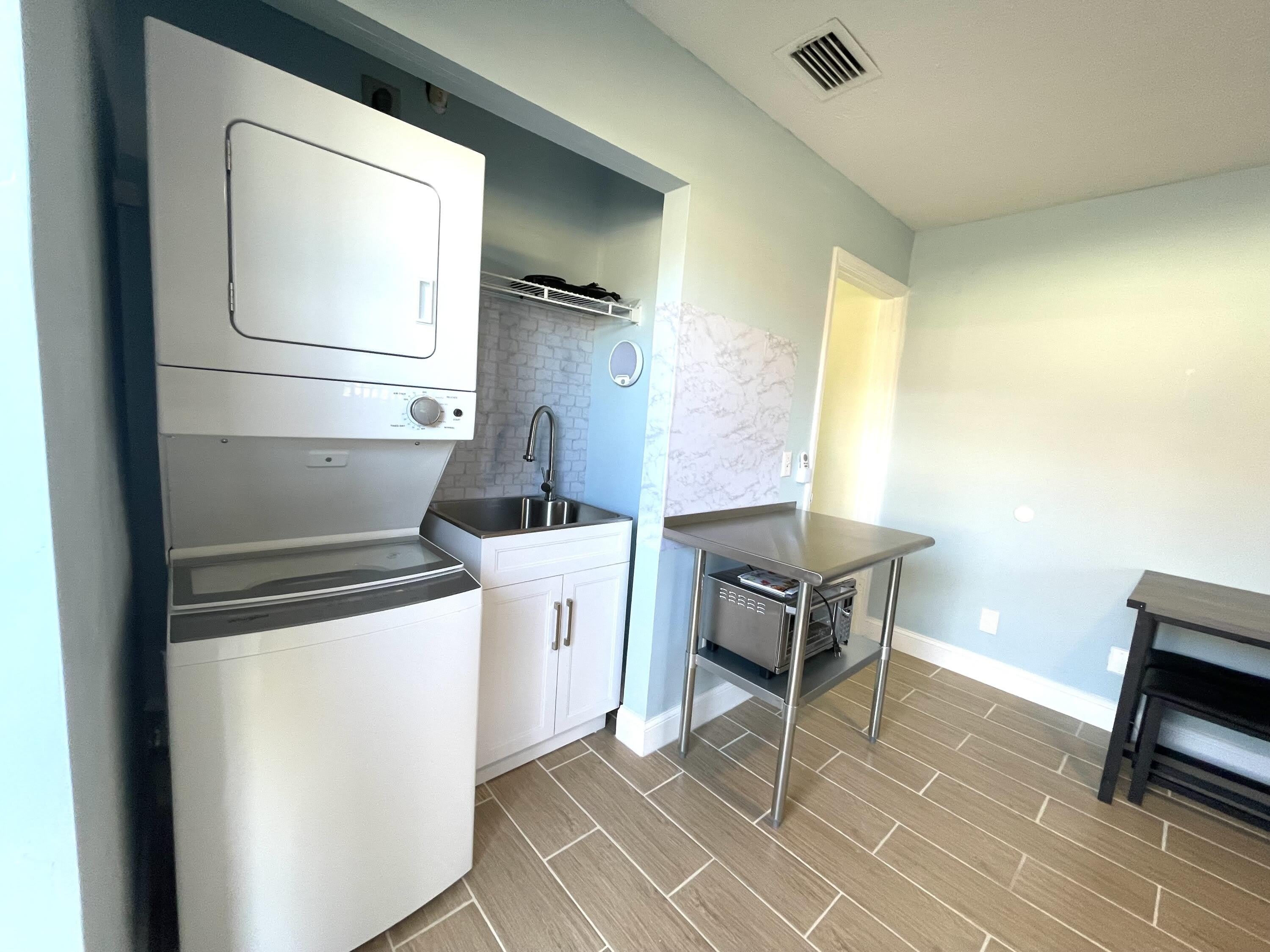 5753 SE MERCEDES Avenue – photo 4
