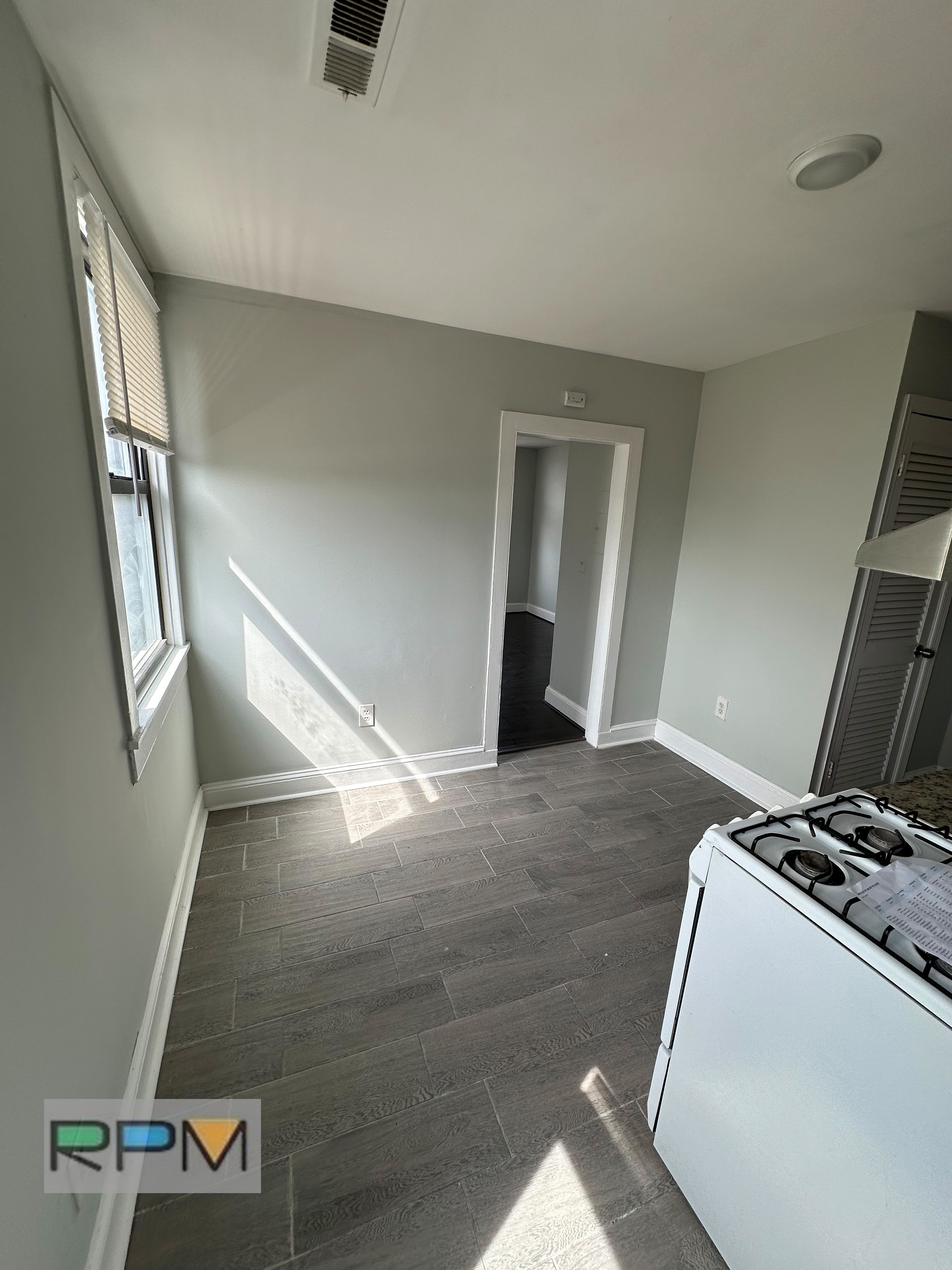2413-3 Greenmount Ave – photo 3