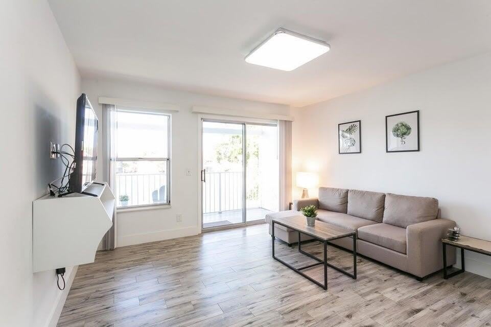 275 Cypress Point Drive – photo 2