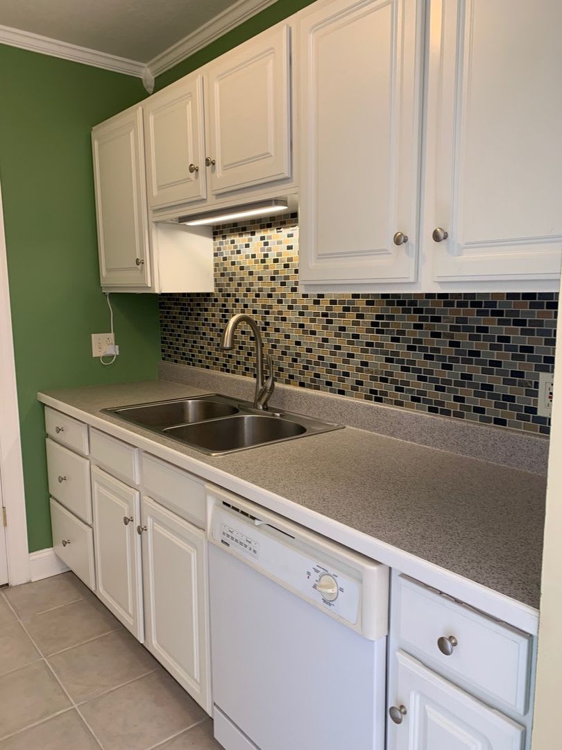 2 Bedroom 2 5 Bath Townhouse With 2 Car Garage – photo 3