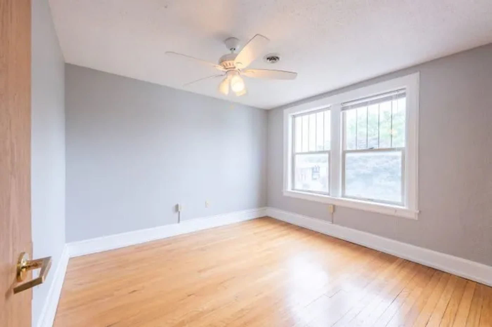 500 Off First Month Reduced Rent – photo 4