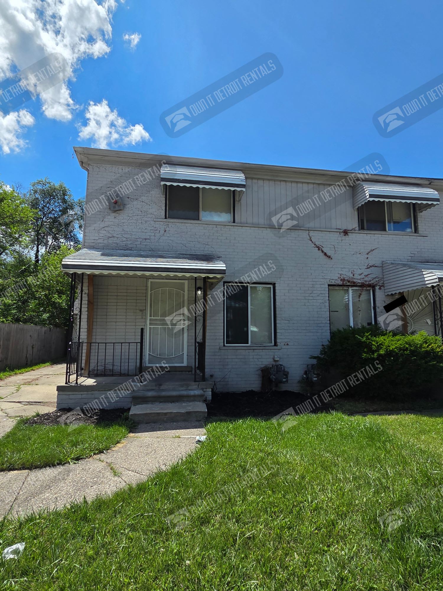 2944 Ewald Cir – photo 1