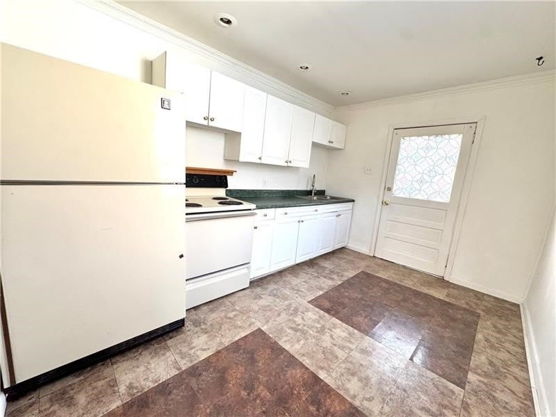 1761 Eastbrook Rd – photo 3