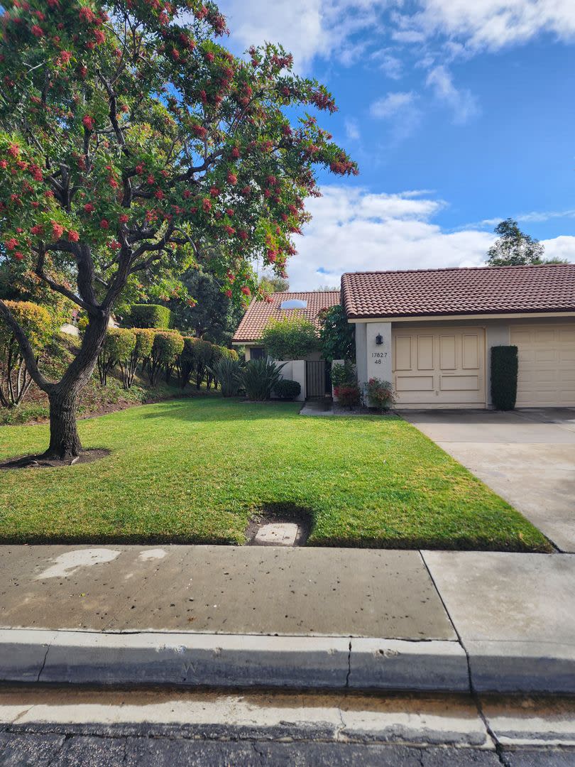 Beautiful Two Bed Two Bath Home 55 Community – photo 2