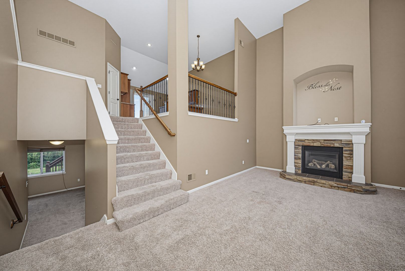 Please View 3D Virtual Walk-Through Before Scheduling a Showing – photo 3