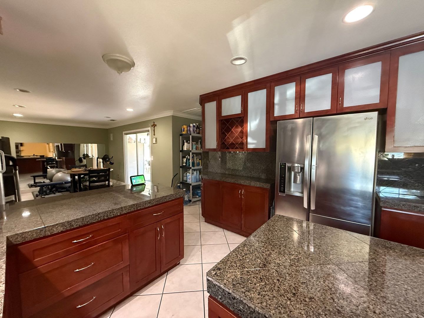 Spacious 3 Bedroom 2 Bath Home in Dinuba. – photo 3