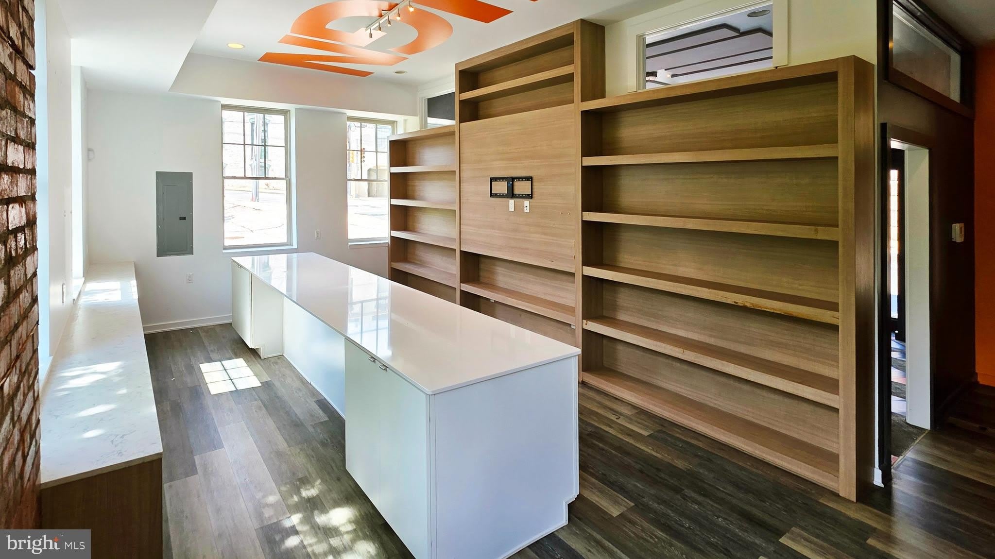 4590 MAIN Street – photo 2