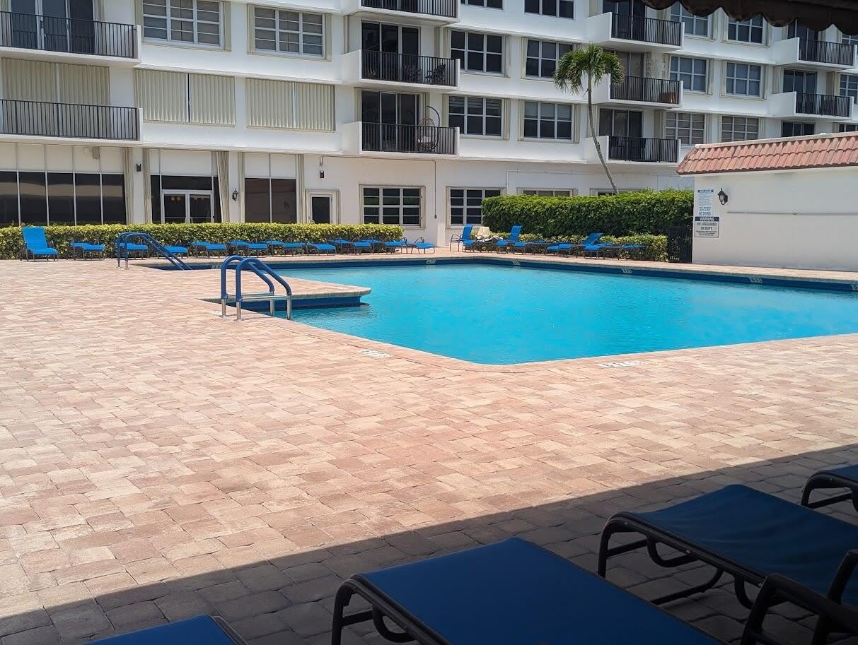 2121 N Ocean Boulevard – photo 4