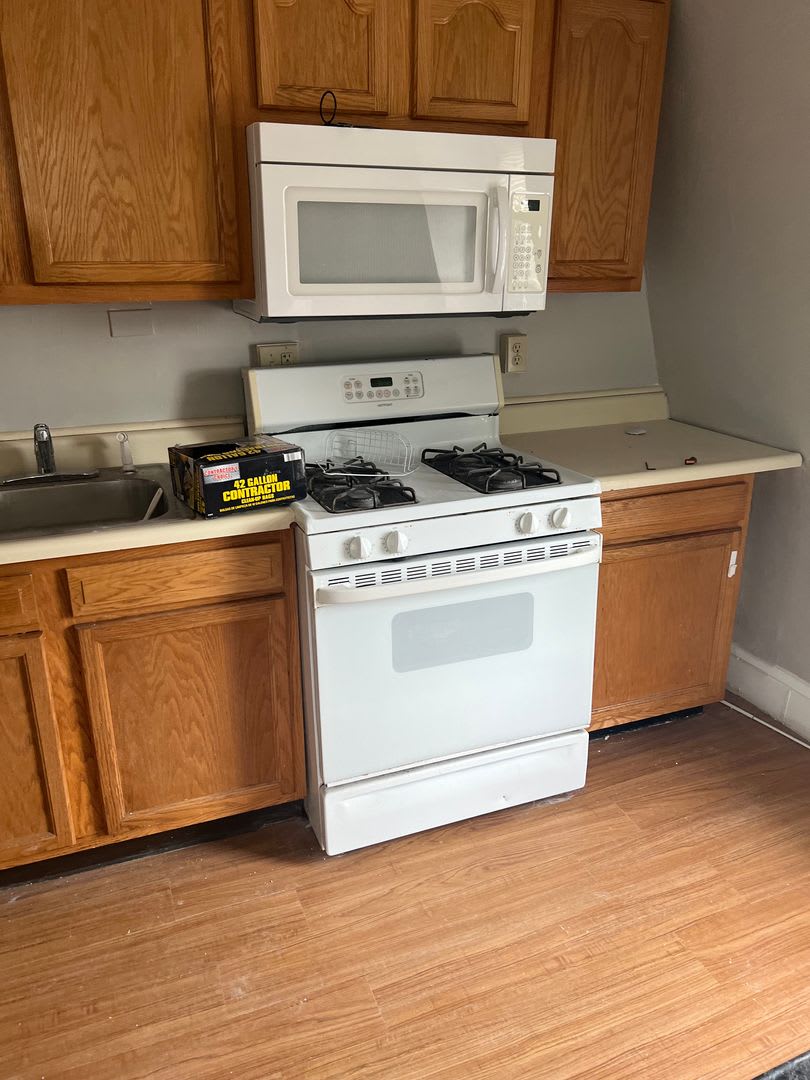 406 Windsor Street – photo 4