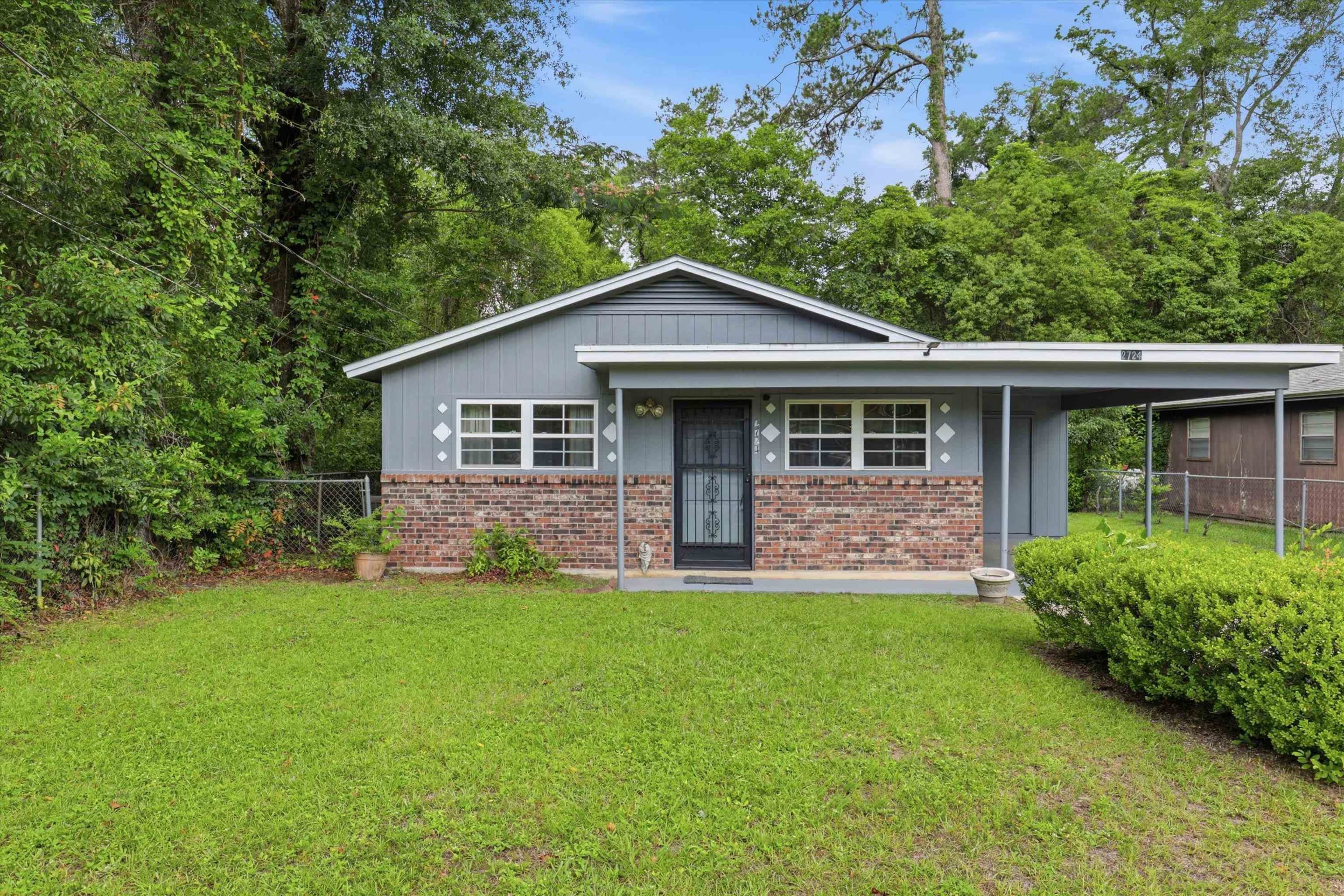 2724 Lake Henrietta Street – photo 1