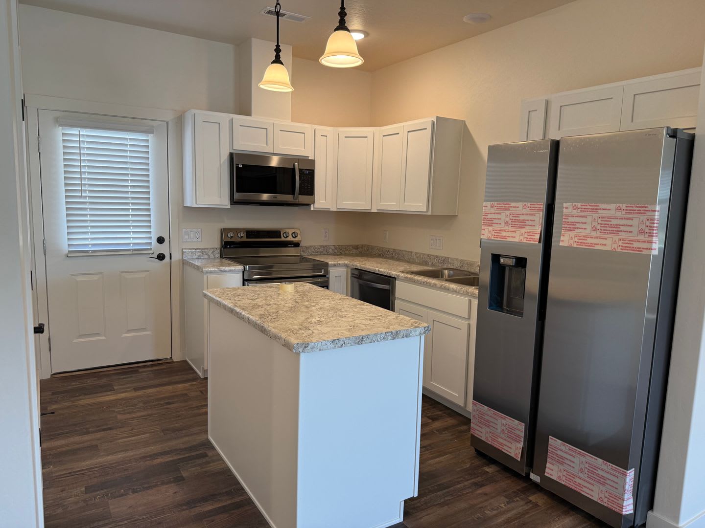 Available Now. New 3 bed, 2 bath home – photo 4