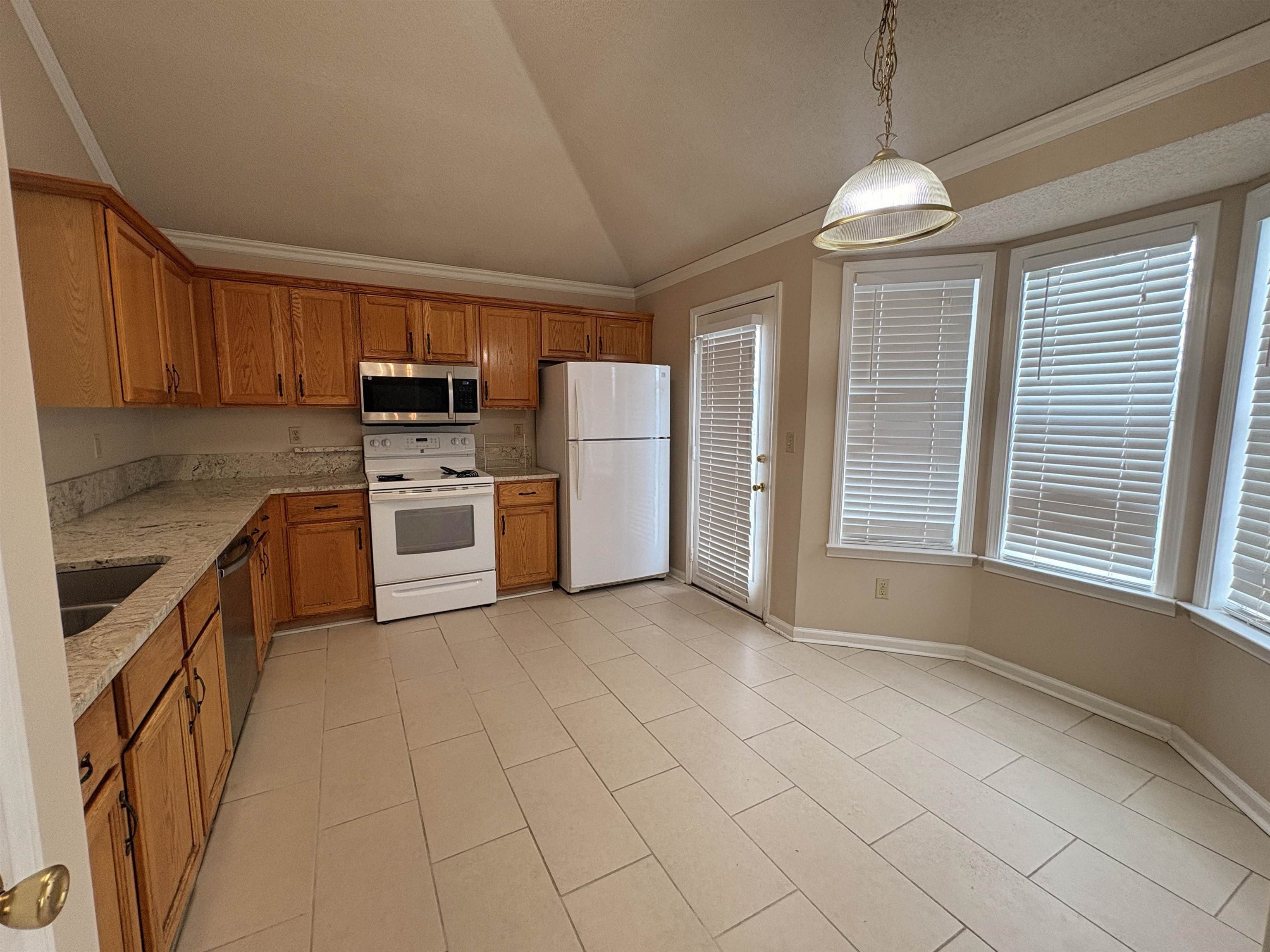 390 N Ericson Rd – photo 3