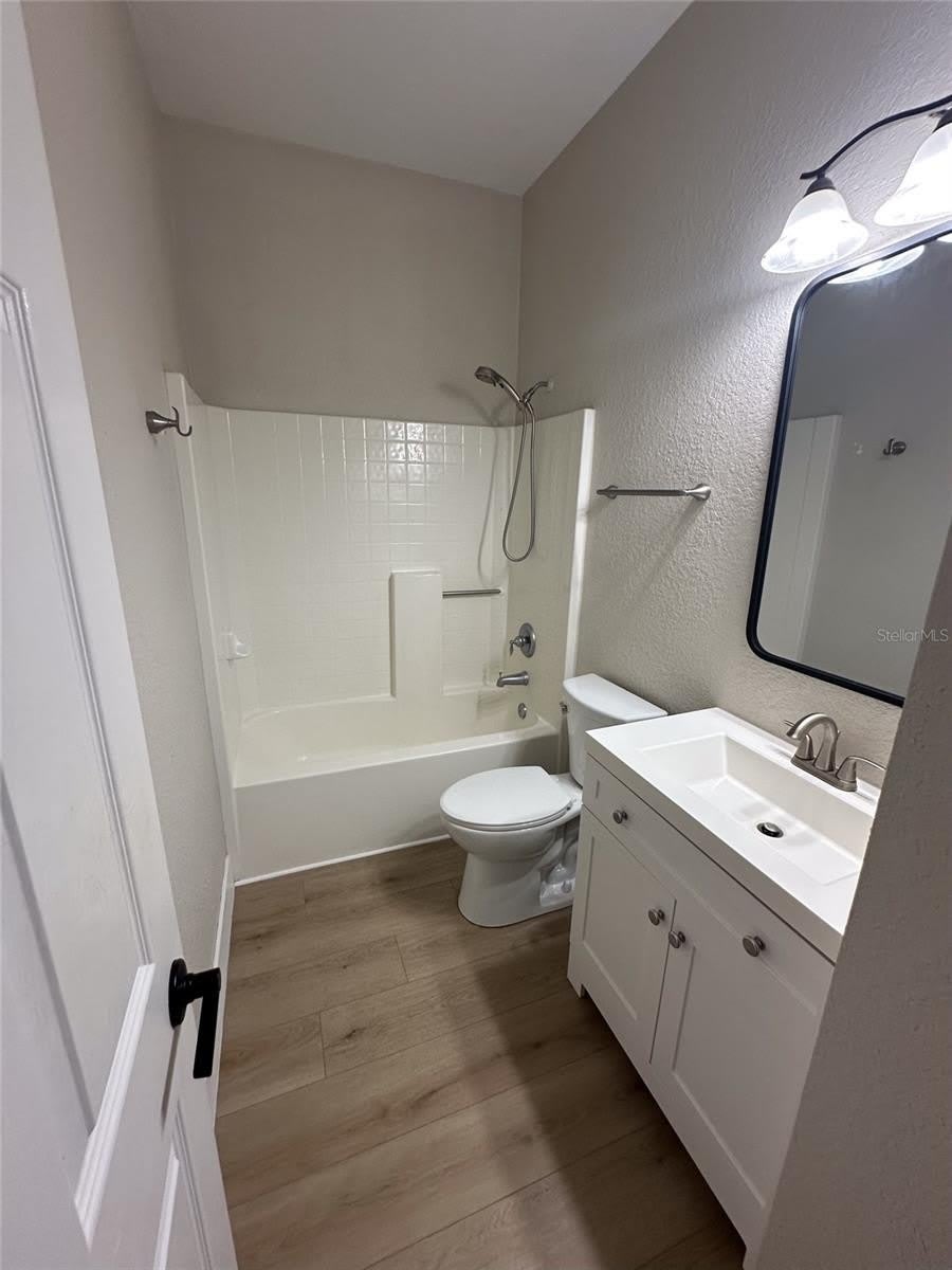 4730 LONDEL Avenue – photo 5