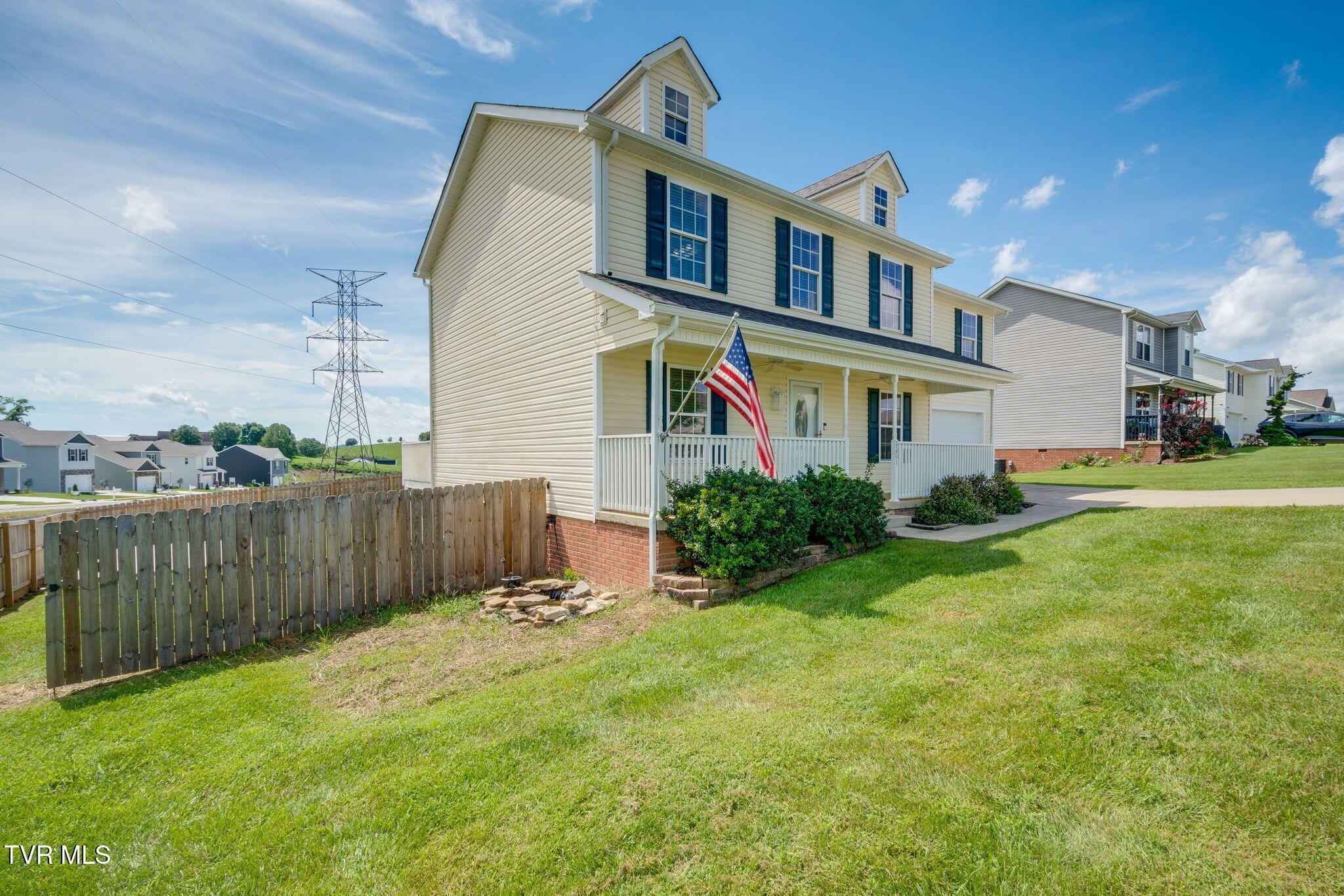 2201 Fox Meadows Circle – photo 2