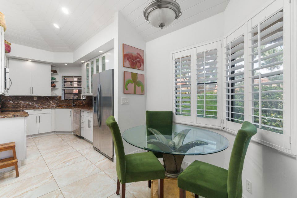 22545 Meridiana Drive – photo 4