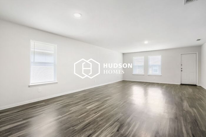 431 Shorty Street – photo 3