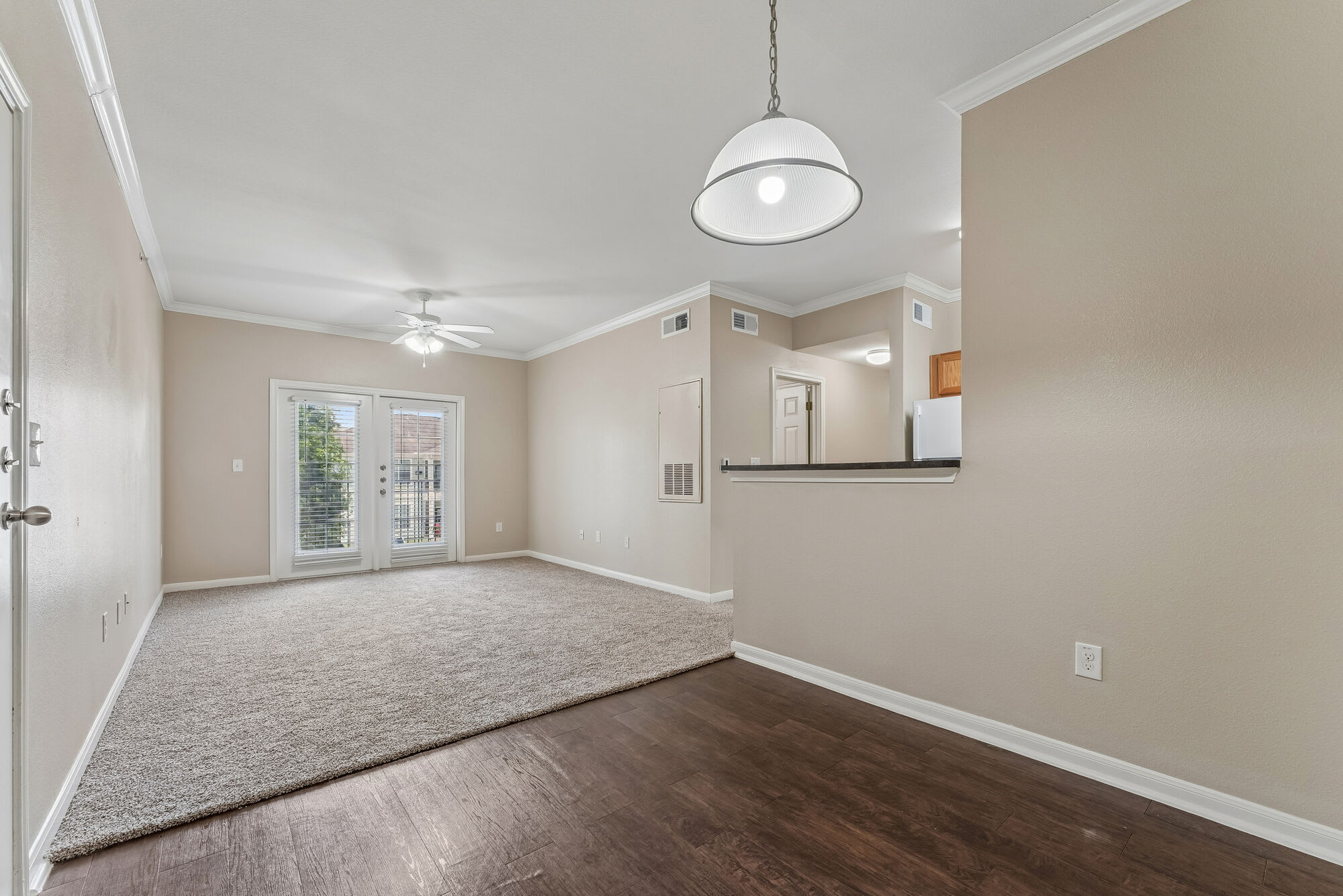 Point Royale Apartments – photo 2