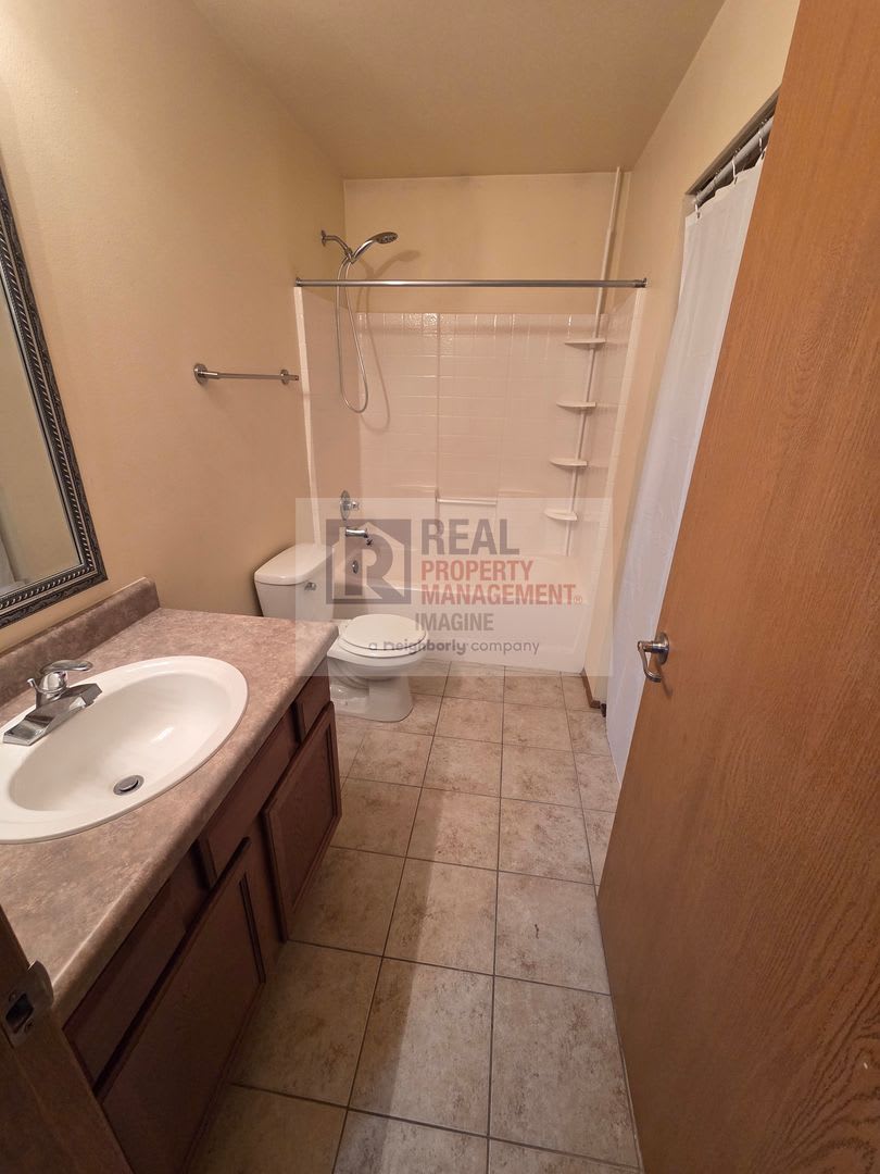 Check out this beautiful 3-bedroom, 2.0-bath home! – photo 2