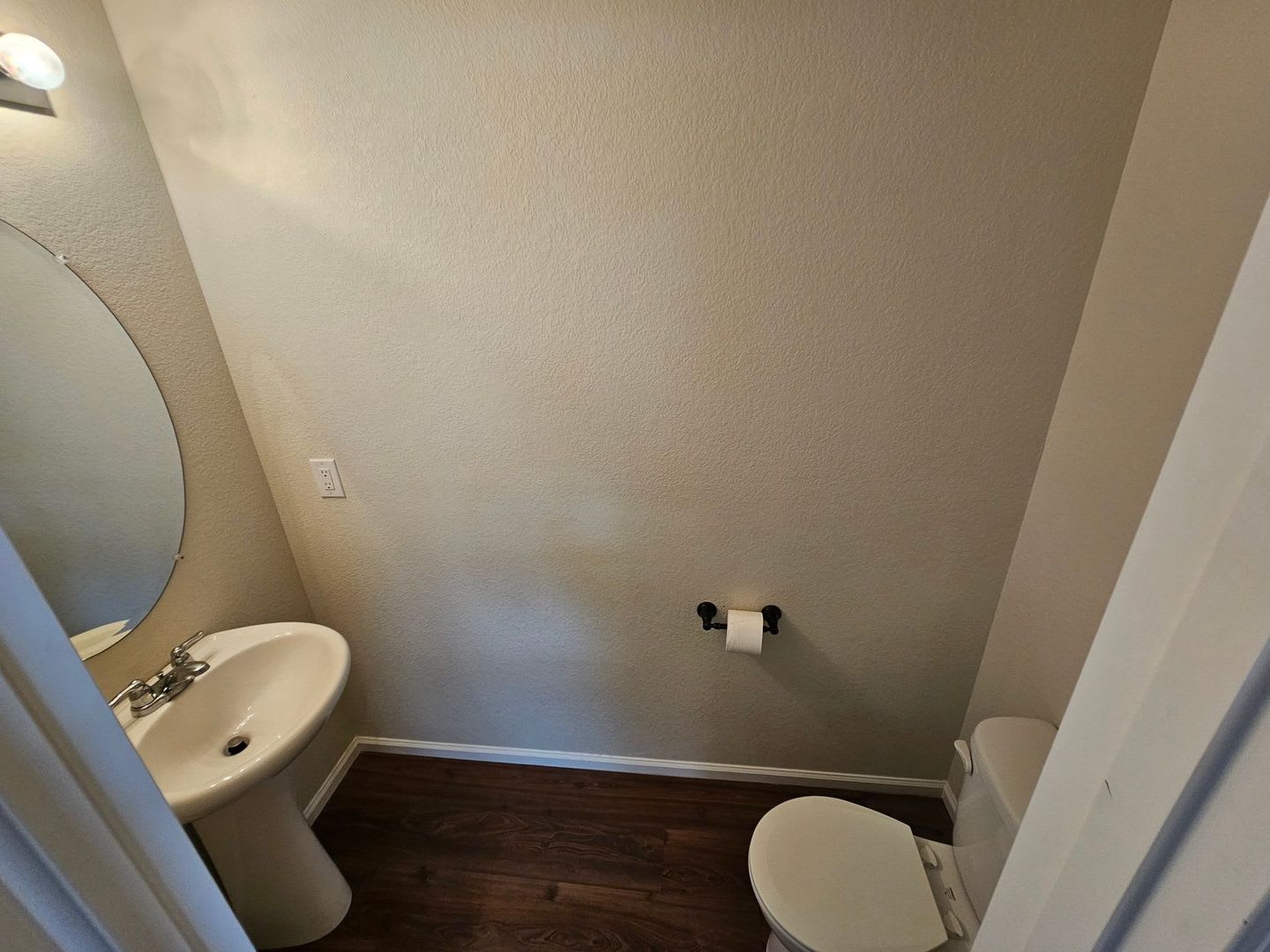 Well-maintained 3-bedroom, 3-bathroom in Lorson Ranch! – photo 3