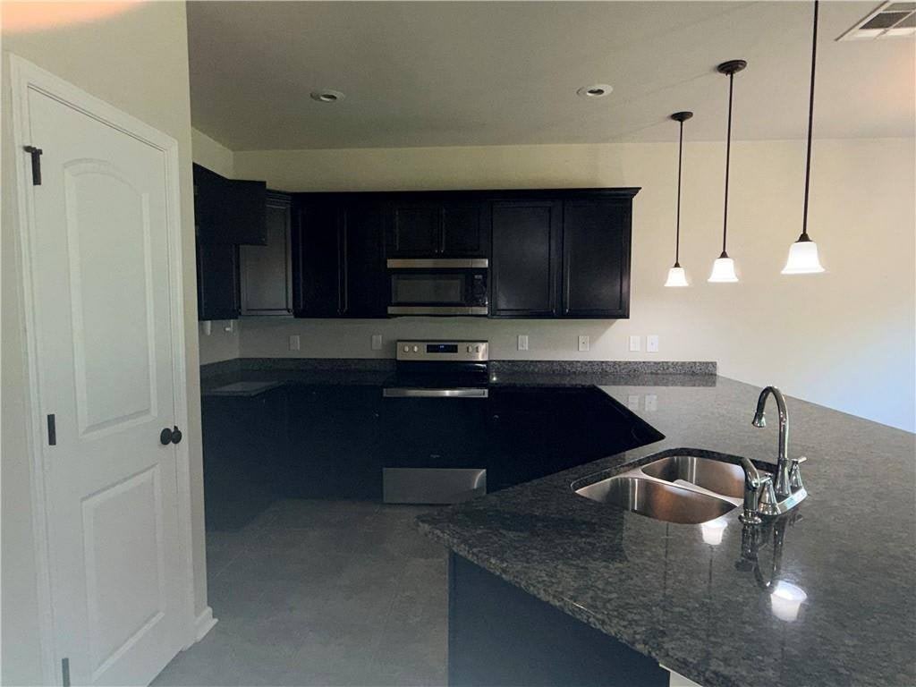 42225 Atmore Place – photo 5
