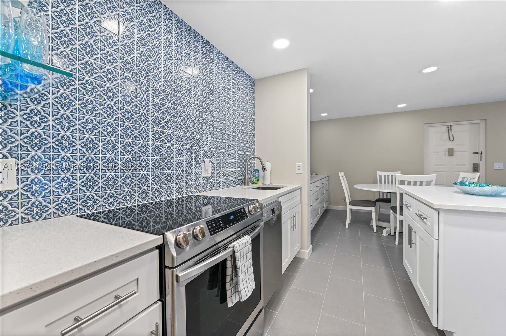 812 Sky Pine Way – photo 1