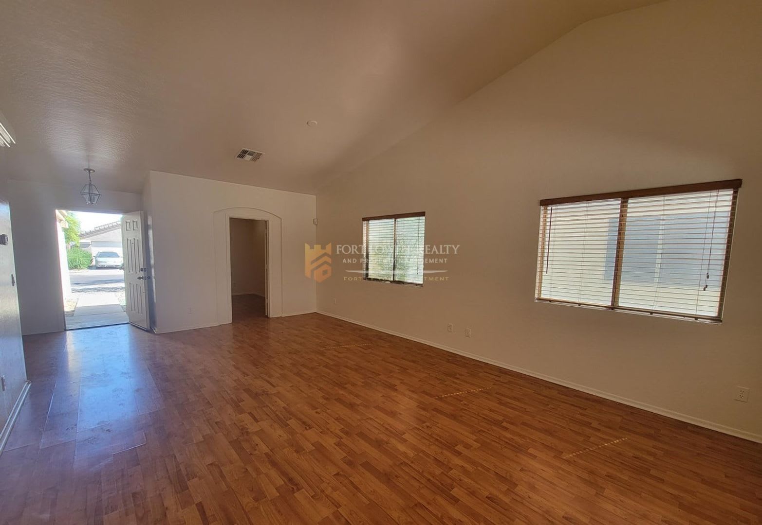 3 Bedroom, 2 Bath, & Den Home Coming Soon! – photo 3