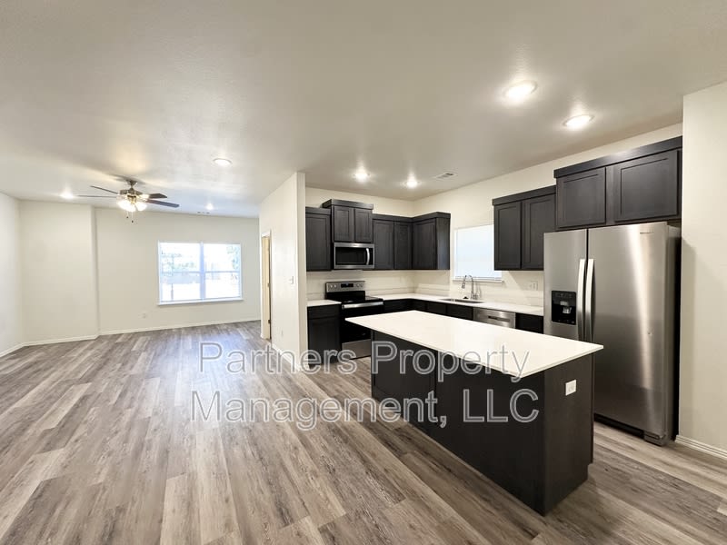 821 South Benchmark Lane – photo 3
