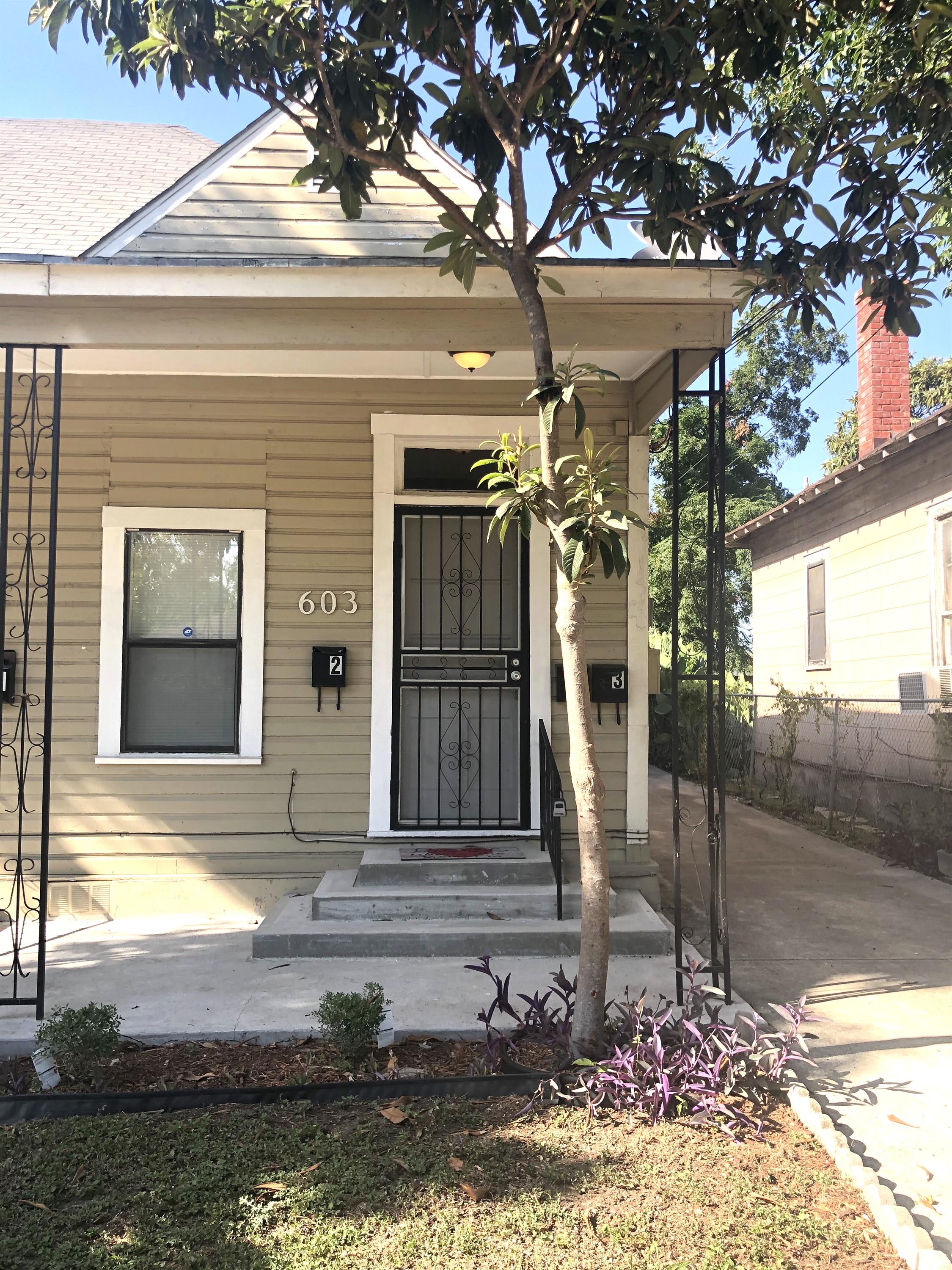 603 Devine Street – photo 2