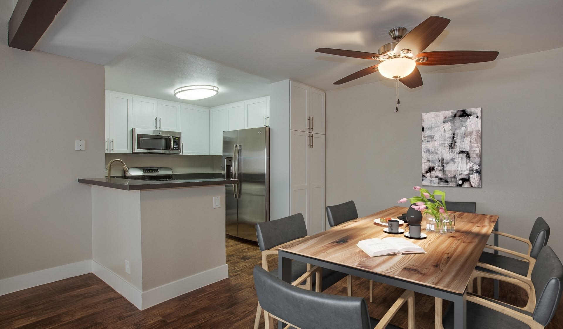Malibu Canyon Apartments – photo 3