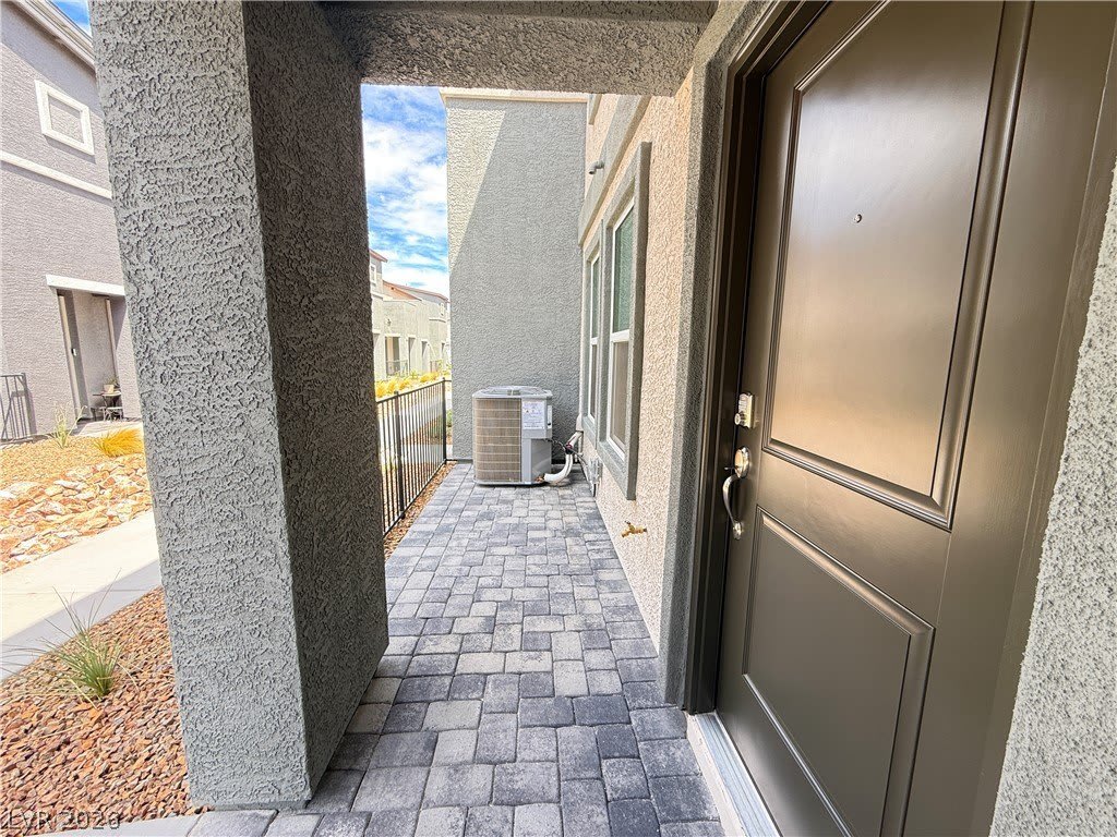 9844 Maple Pass Avenue – photo 3