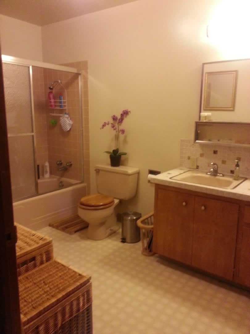 3 Bd/2 Ba Spacious home on Sunnyside Hill! – photo 5