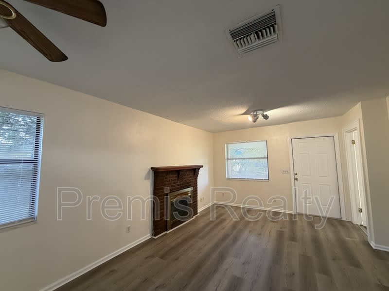 1319 Georgia Avenue – photo 5