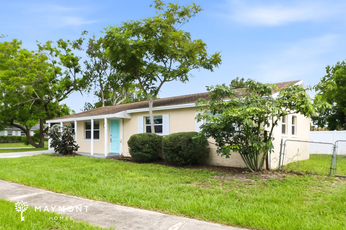 8221 Jacaranda Avenue – photo 3