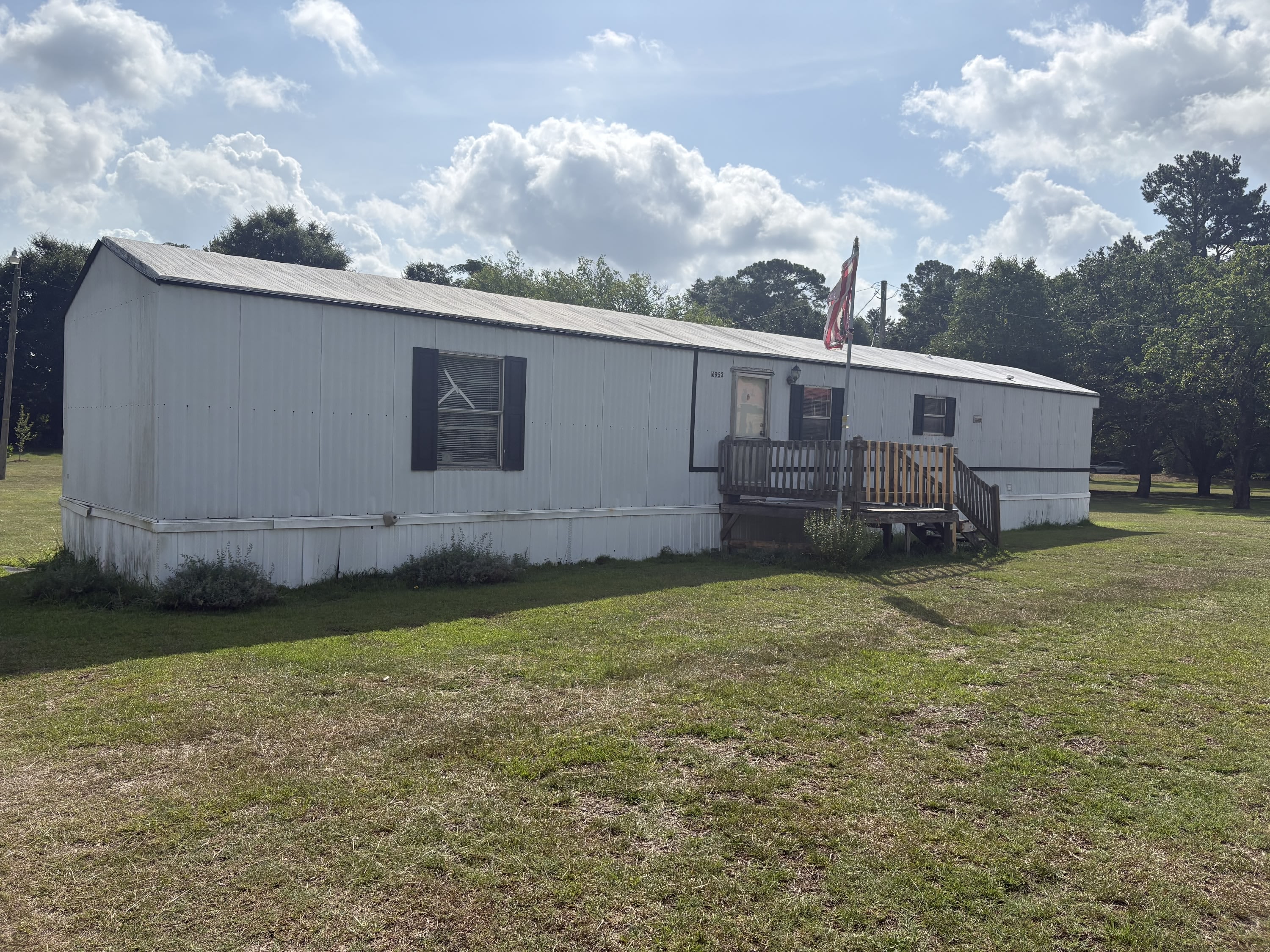 6952 Hollybrook Circle – photo 2