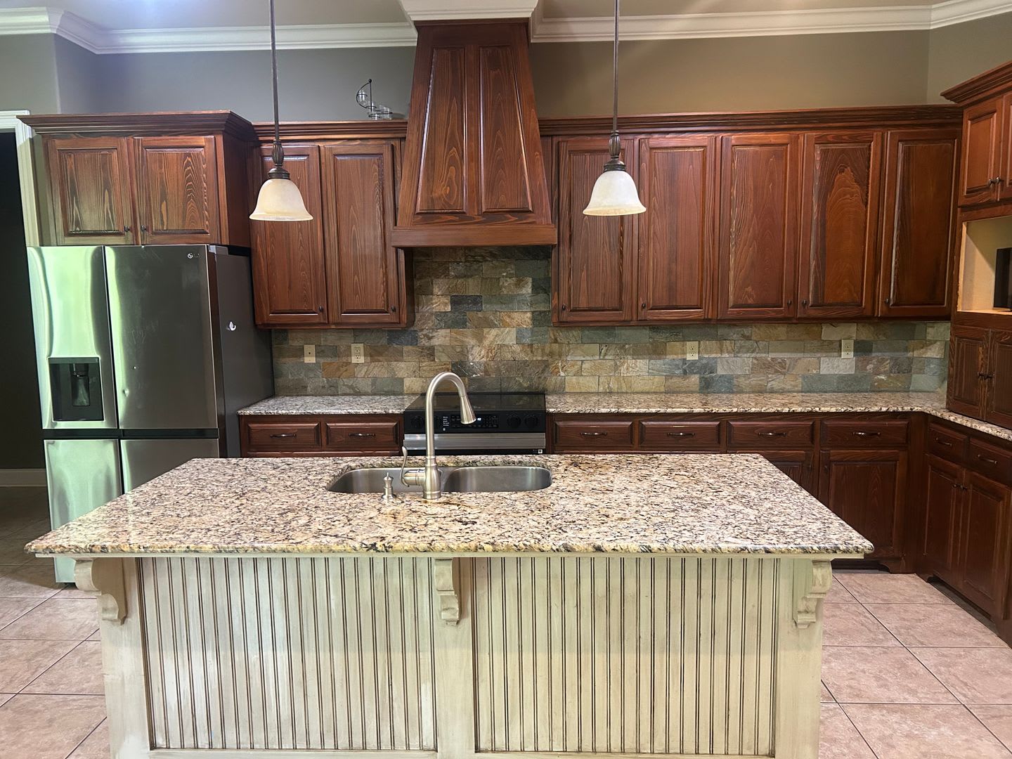 Beautiful 3-Bedroom, 2-Bath Home – Move-In Ready! – photo 3