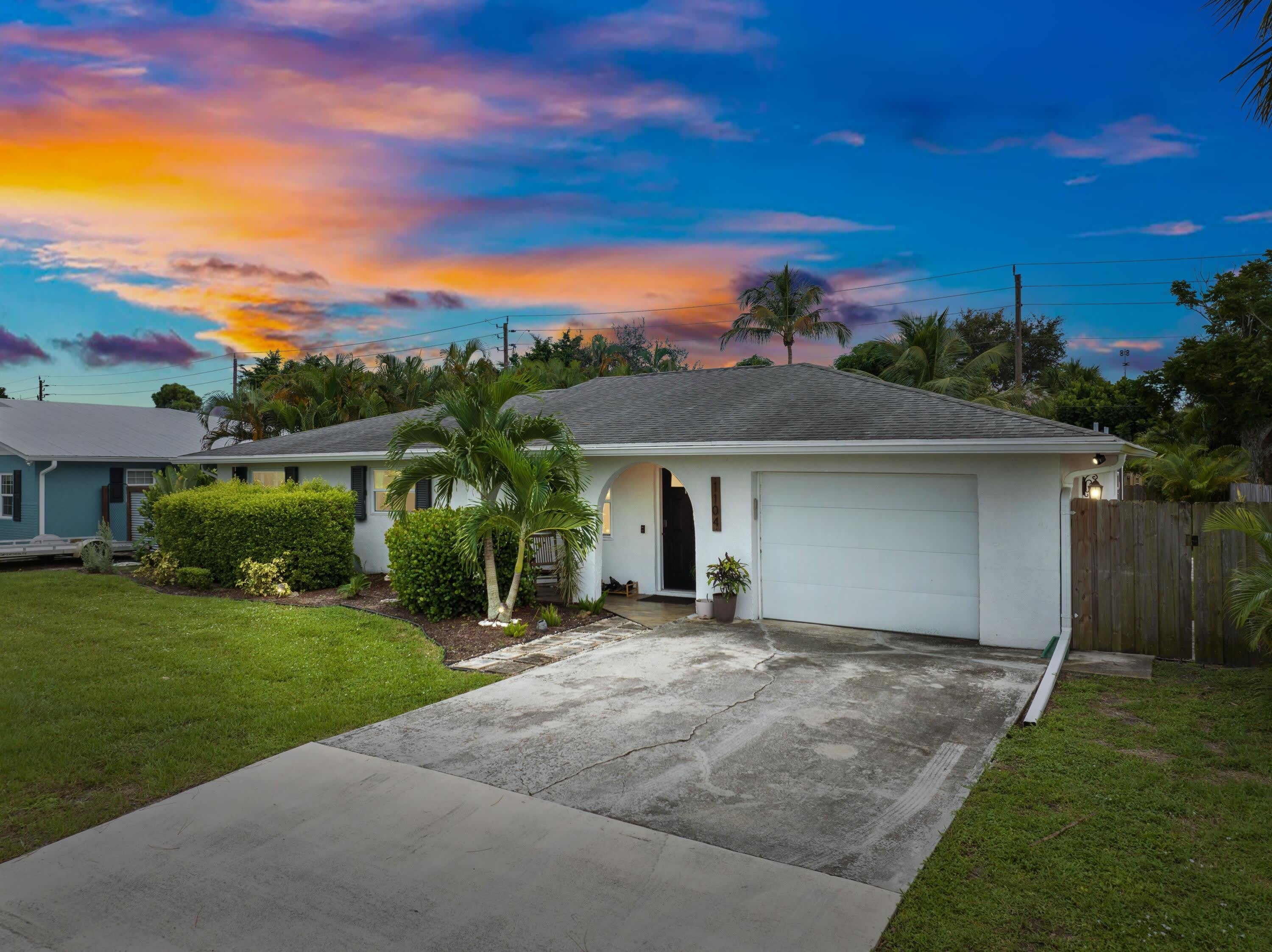 1104 NW 12th Terrace – photo 3