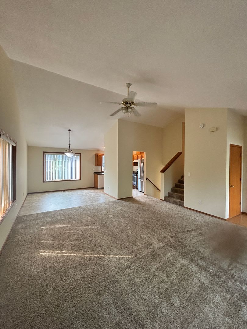 Spacious Tri-Level On Corner Lot – photo 4
