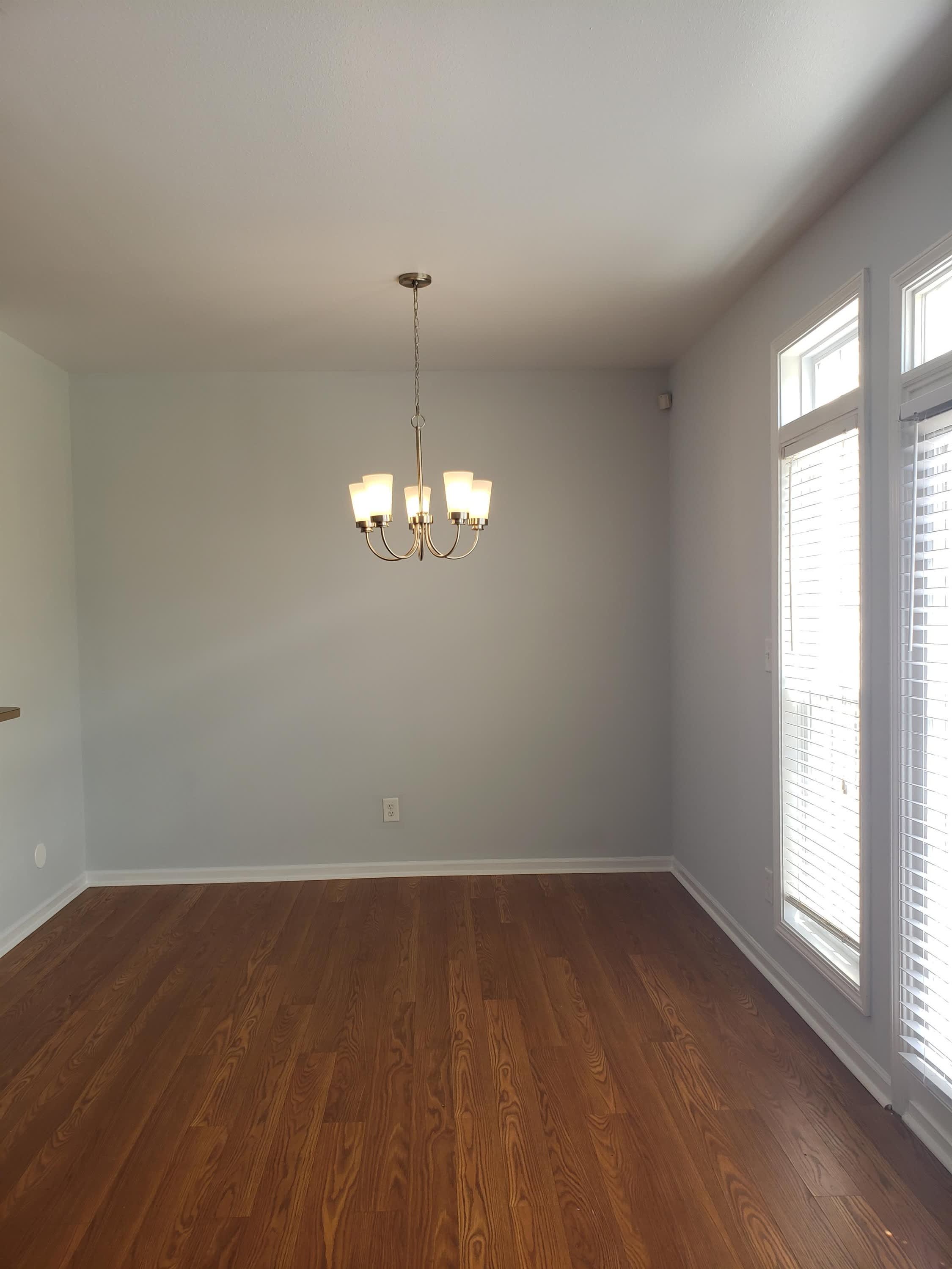 2472 Redmayne Lane – photo 4